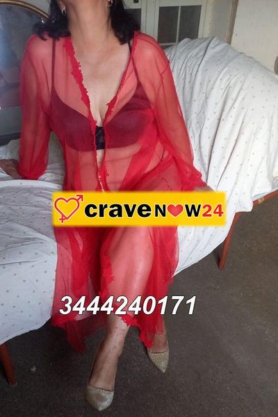NOVITA A A JESOLO ! APPENA ARRIVATA ! 🔥LAURA Ungherese 40 anni, Milf mora mozzafiato 🔥