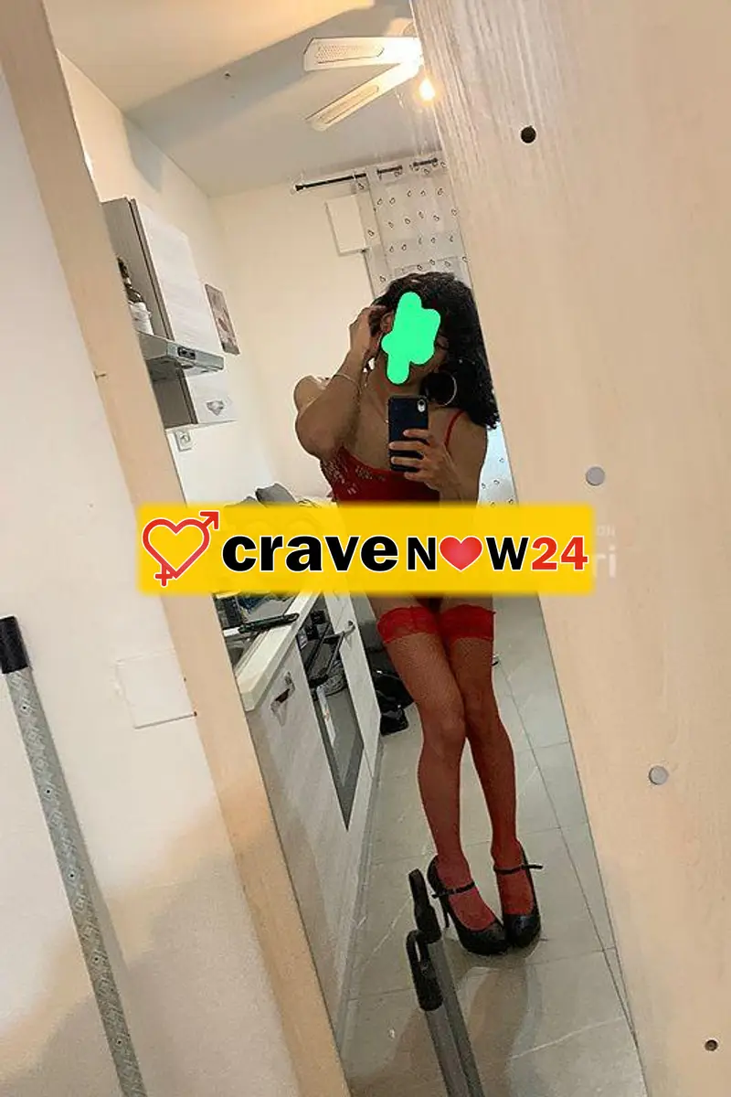 20enne trav molto femminile succhia maturi al naturale 😽😽 ospito