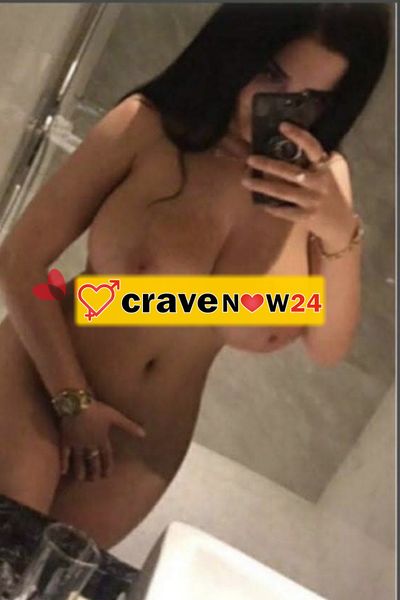 LA REGINA DELLE POMPE CON LE TETTE FINALE IMPERDIBILE. . . ! 😘VIENIMI A TROVARE LA STESSA RAGAZZA DELLA FOTO SONO AUTENTICA. . . ! SI NO PUOI ANDARE