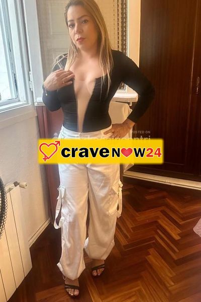 MANUELA LATINA CALIENTE