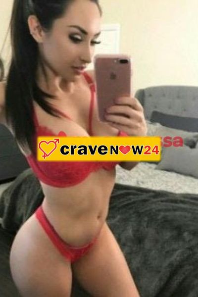 Giada italiana bella 20enne bambolina 🇮🇹 __ esperta in massaggi lingam ed erotici