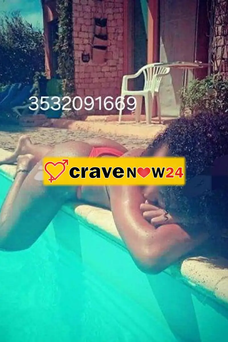 VIOLETTA !!!... LA PIU CARINA PORCELLINA VIENI A FARTI LA MIGLIORE SCOPATINA... COMPLETISSIMA PRONTA PER ESAUDIRE LE TUE FANTASIE!