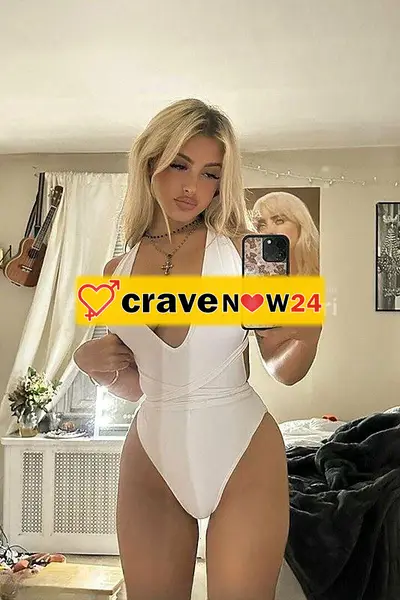 🍭In tour appena Arrivata In Zona Biondissima Deliziosa E Sexy E Solare Assagiami In Modo Completo Reale