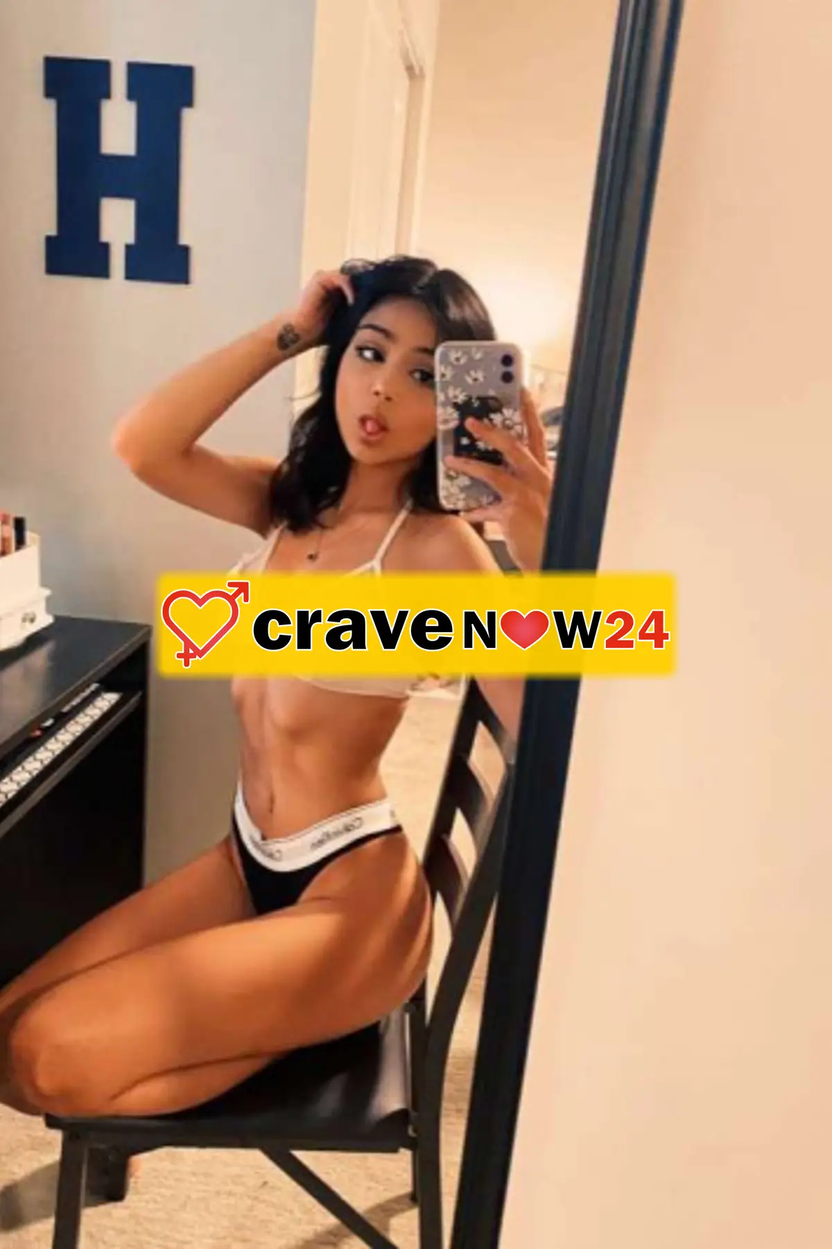 KAROL APPENA ARRIVATA SOLO PER POCHI GIORNI 😍💦 DORO SENTIRE LA TUA LINGUA CALDA CHE SALE LUNGO LE MIE COSCE 💋❤