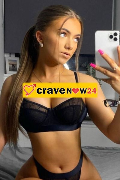 SELENA LA PIU DOLCE E SENSUALE E PASSIONALE DI TUTTE 😘👅💋 !