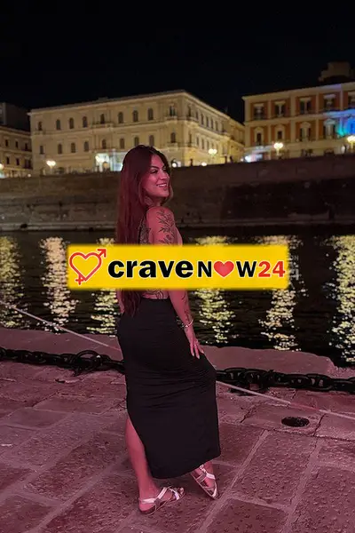 Carol Prima volta in Italia  Giovane, dolce e sensuale- Foto reale