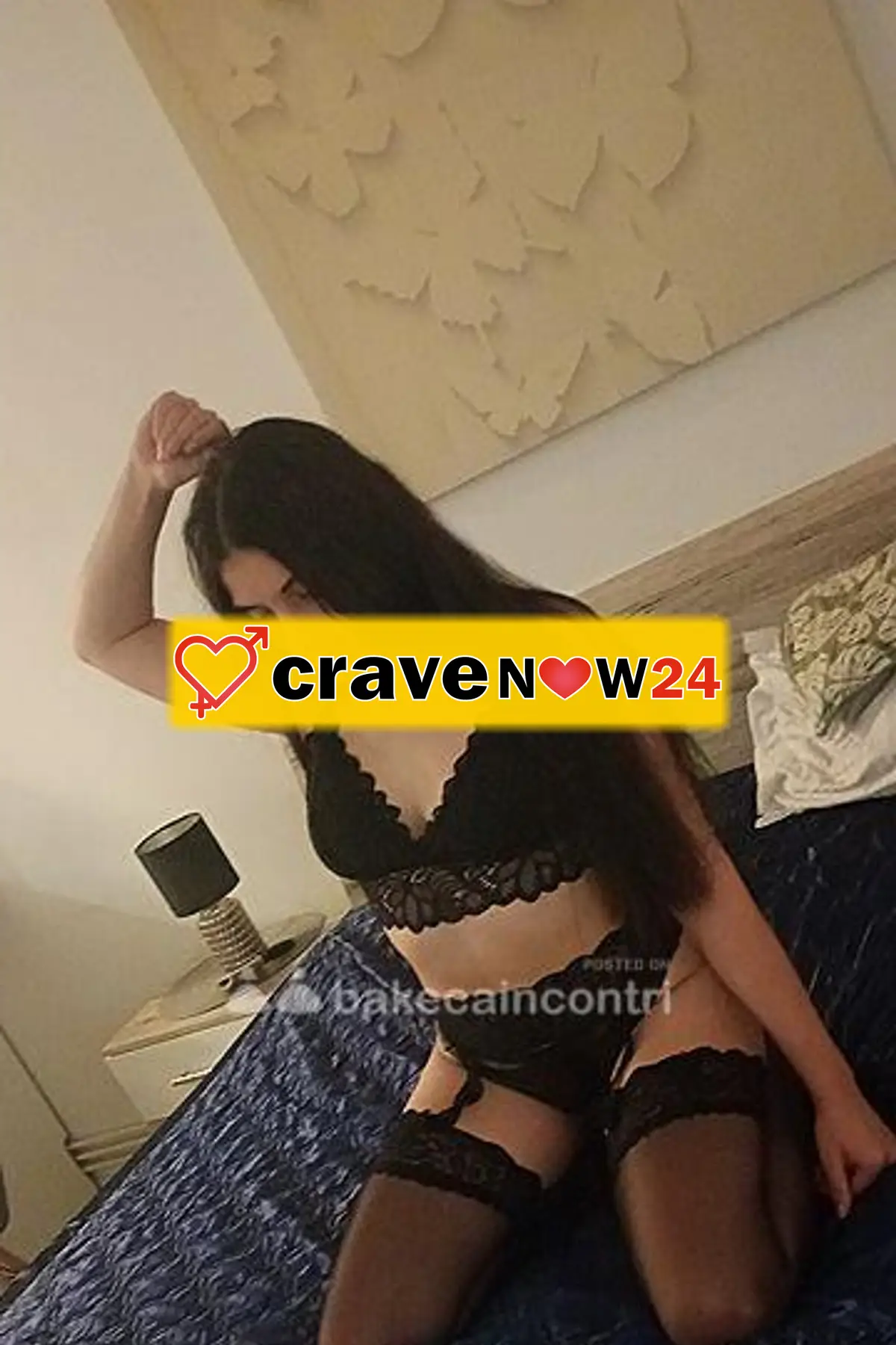 Ciao, permettimi di presentarmi. Mi chiamo Roxy, ho 20 anni