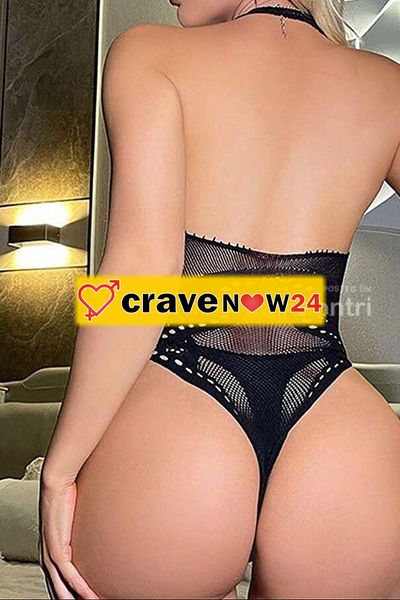 Massaggiatrice Italiana…“Carezze d’Energia: L’Essenza del Tantra Sensuale”….