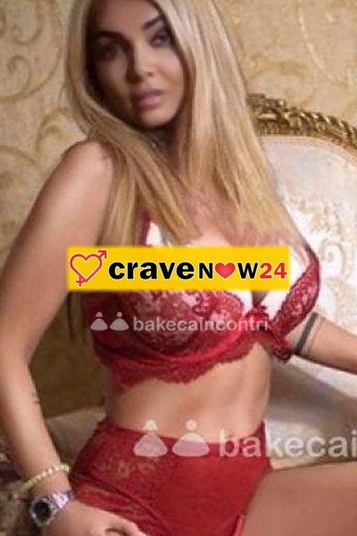 Patatina pelosa, esperta nel leccare.new panterona che ama limonare al naturale, culetto stretto e profondo insaziabile ed spudorata completissima e s