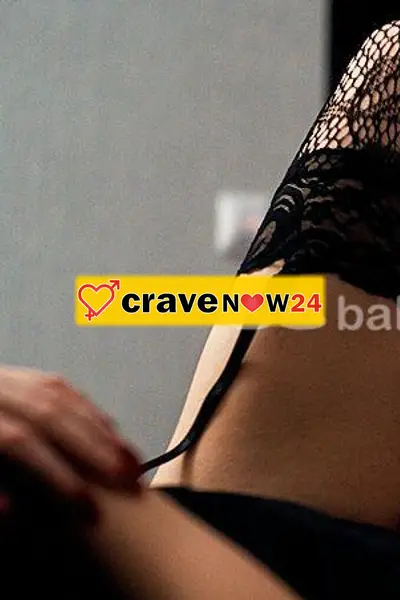 Annuncio di una Tr0iona svu0tacazzi specializzata in misure extralarge