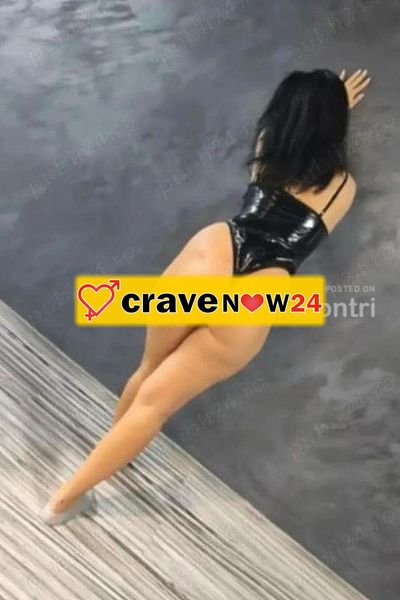 LAURA ๐ NOVITA ๐ VERA TROIETTA ๐ ADORO SUCCHIARE ๐ญ ESSERE LECCATA FINO A BAGNARMI ๐