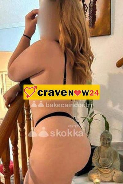 DAYANA🔝🔝BOMBA SEXY ....LA MAESTRA DEI POMPINI LIBERI FATTI IN GINOCCHIO, CON FINALE SULLE TETTE...🔝