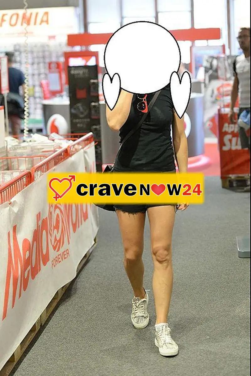 BELLA ITALIANA DOLCE E SENSUALE AMANTE DEI PRELIMINARI DATI E RICEVUTI