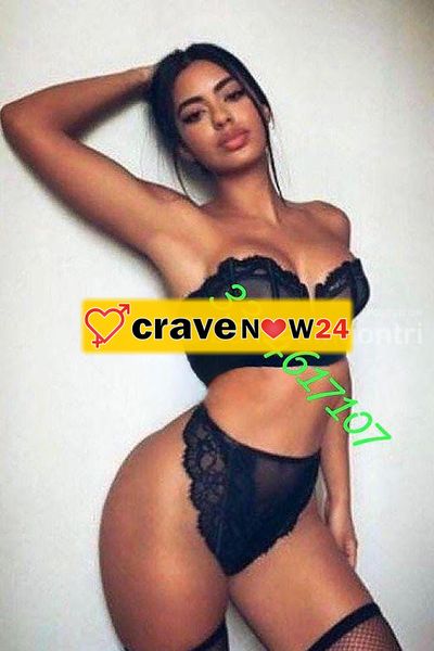 ITALIANA APPENA MAGGIORENNE. PRIMA VOLTA CRISTAL❗❤⭐ BELLISSIMA🐷ADORO👅SUCCHIARE 🍭CON LA MIA CALDA BOCCA ED ESSERE 🍭LECCATA 👅