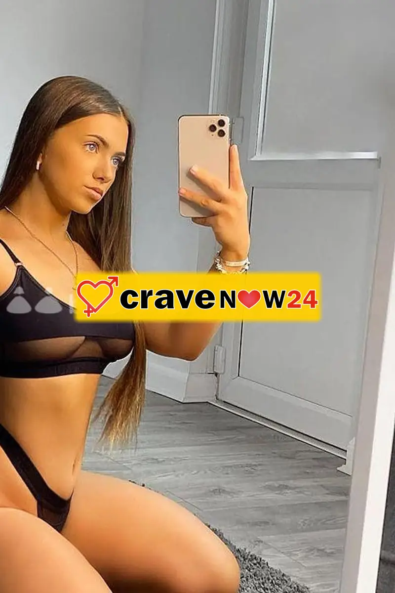 Selena🌺👅PER LA PRIMA VOLTA E ARRIVATA 👅🌺LA TUA TENTAZIONE. VIENI A TROVARMI E TI DIRO COSA SO FARE CON 👅