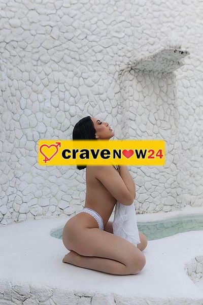 Belíssima latina a MASSA 🌸💘