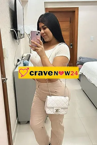 Bella culona appena arrivata 🍑😂