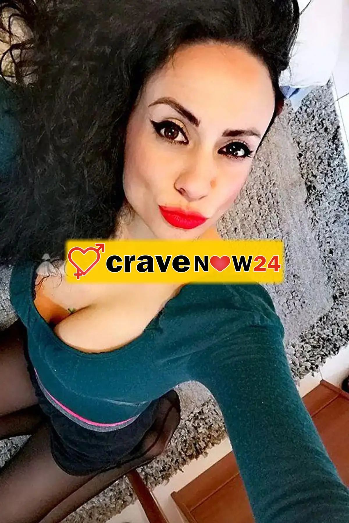 Milf videochiamata, video e foto con sex chat, padrona e piedi 🧡