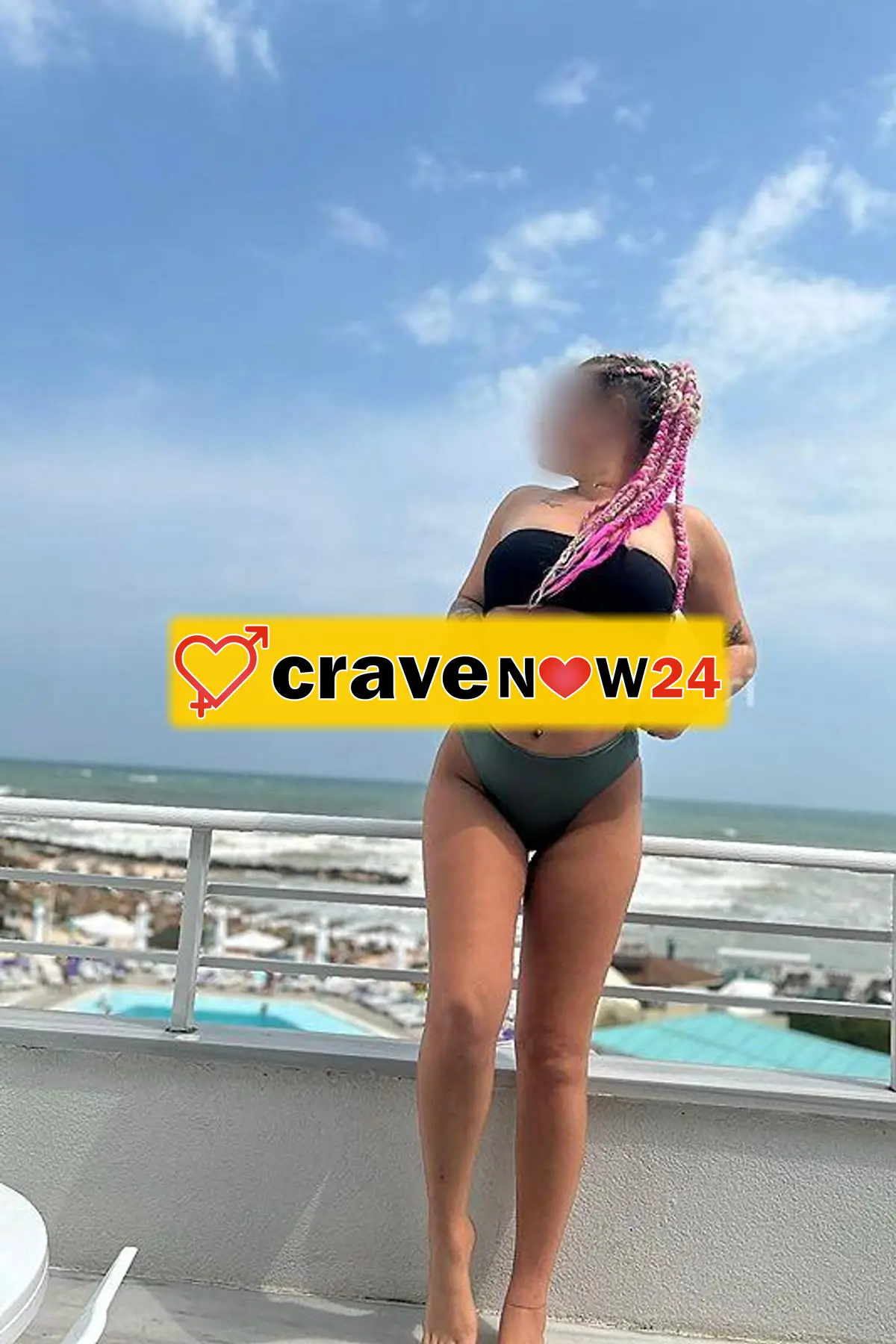 CLAUDIA NOVITÀ IN PIAZZA DEI RE DI ROMA , LATO B INCLUSO . FOTO REALI 📸✅