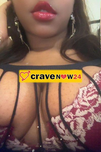 Bellissima Ragazza di cioccolato caraibico con splendide labbra infuocate per offrirti il miglior sesso orale della tua vita. 💋 🔥🔥