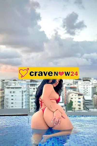 Bella culona appena arrivata 🍑😂