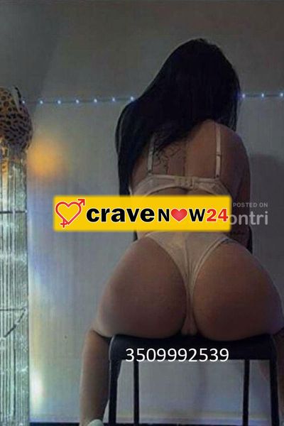 Andrea bellissima colombiana 28 anni apena arrivata a ostuni