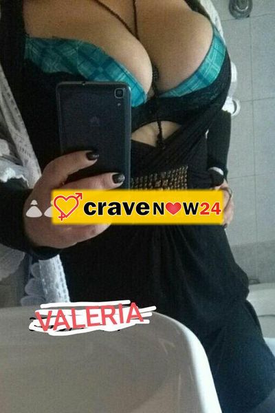 Milf. Erotica. Prosperosa napoletana disponibile per videochiamata hot