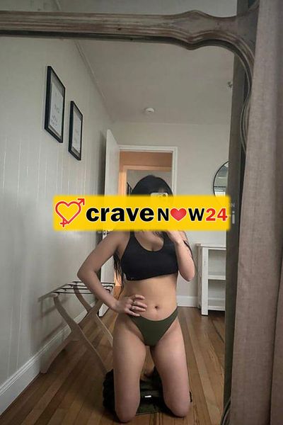 Caserta. 'Ti do la possibilità di eiaculare ovunque tesoro❤️🥶 (eiaculazione facciale🤩, nella mia bocca🤤 e anche nella mia figa😲)