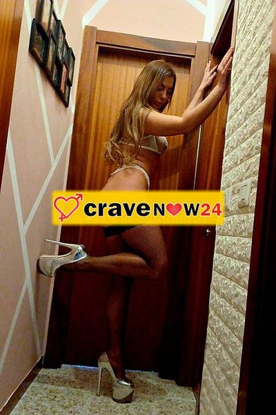 ANNA MARIA ,♥️CON ♥️ANTONIA DUE BELLE RAGAZZE A TORRE PEDRERA