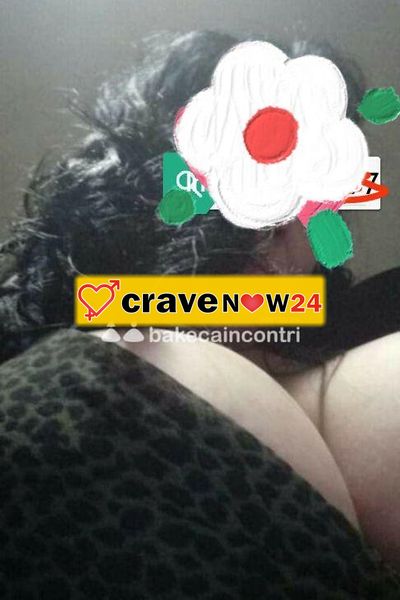 Milf. Erotica. Prosperosa napoletana disponibile per videochiamata hot