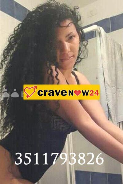 APPENA ARRIVATA SUDENTESSA A CROCE BIANCA BELLISSIMA ANNIA