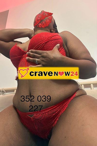 APPENA ARRIVATA UNA VERA BBW DAL CULONE IRRESISTIBILE ADORO IL LUNGHI PRELIMINARI AL NATURALE STRAPON E MASSAGGIO PROSTATICO PODEROSA PADRONA