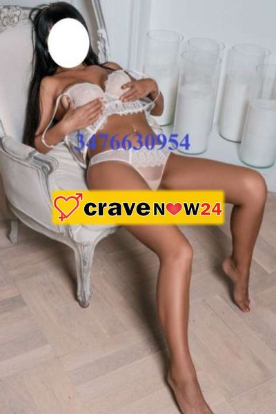ELENA... APPENA ARRIVATA AD IMOLA. Splendida ragazza 26enne, alta 1.75, quarta misura di seno, Tutta per Te..
