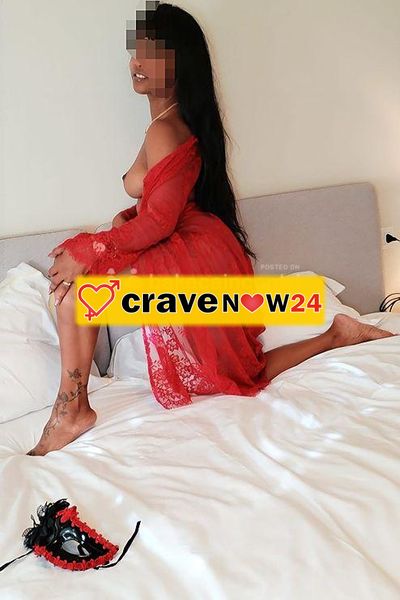 IN ARRIVO DA DOMANI NAOMI CAMBELL IN TOUR ESCLUSIVITA DA NON PERDERE SUPER CALDA