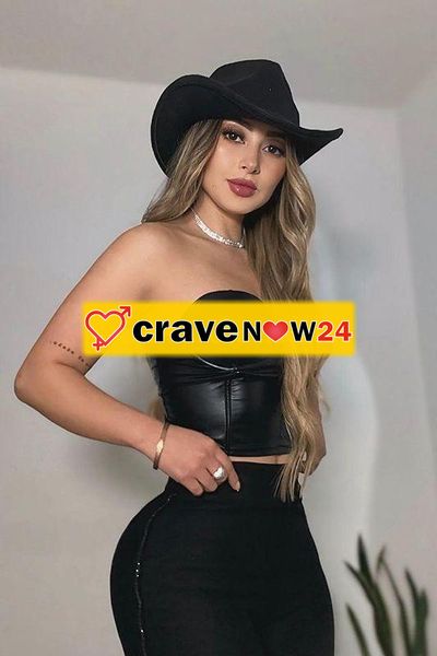 💚👑 APPENA ARRIVATA A PORTO RECANATI... MICHEL BELLISSIMA RAGAZZA! LA PIU' TROIA DI TUTTE IN CERCA DI SESSO SENZA LIMITI... 👑💚