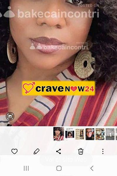 Sono una ragazza simpatica, mi piace divertire, mi piace vivere...💃🍾🍷