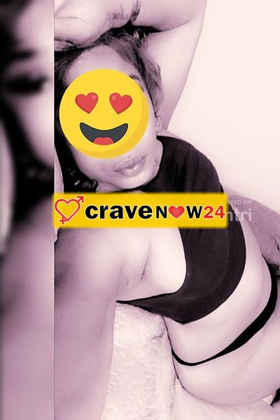 LA BELLA Sheila CON ENTRAMBE LE MANI 💖💖 💯X💯 FOTO REALI! POMPINO NATURALE CON EJAZIONE GRATIS SULLE MIE TETTE