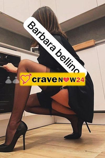 Bellissima italiana, appena arrivata in zona per la prima volta.
Amo gli incontri guidati dal desiderio, dal brivido del momento, senza troppe domand