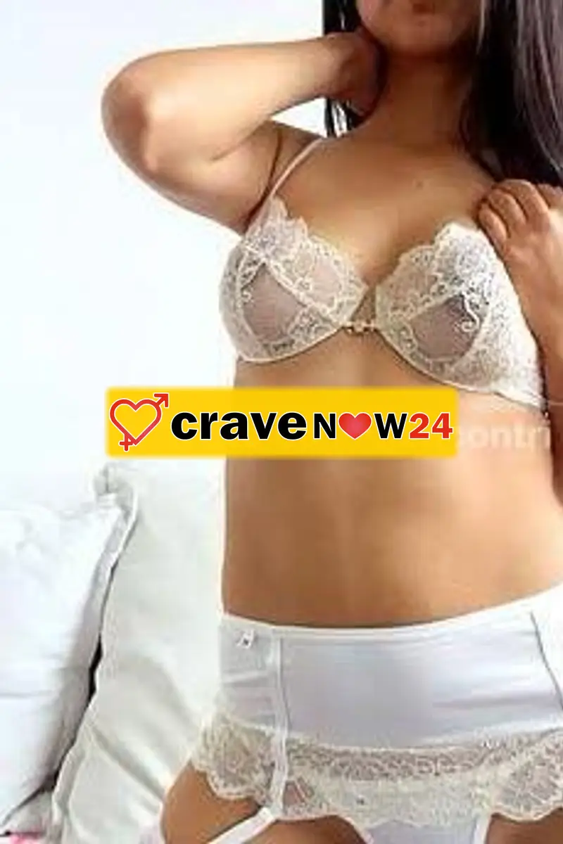 Ultimo giorno Nina signora casalinga ti bevo la pipì  il tuo bel culo bravissima a leccare il culo scopata senza