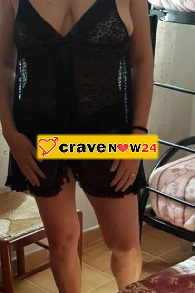 Donna sposata molto porcellina...a Merine