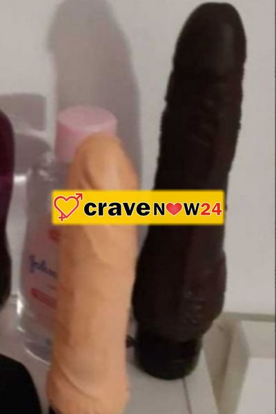 Bellissima Micaela molto attraente seducente fisico da urlo massaggi corporale rilassante prostatico sadomaso pioggia dorata