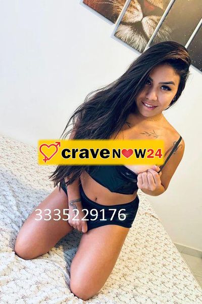 BRASILIANA CALDA PRIMA VOLTA IN CITTÀ. DELIZIOSA, NATURALE, AMA SCOPARE. NIENTE FOTO FALSE