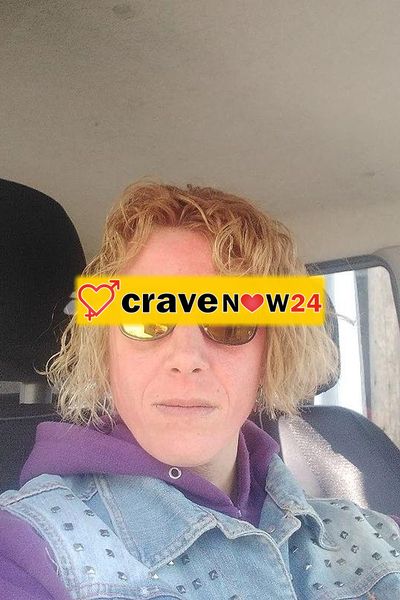 Ti propongo o un incontro in macchina oppure una chiamata o video chiamata erotica