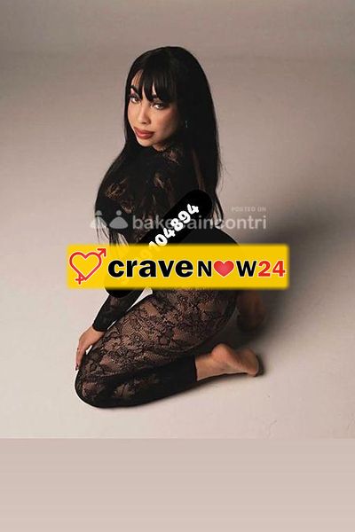 NAOMI ESPLOSIVA-MULATA-PER LA PRIMA VOLTA IN CITTA!!! UNA ZOCCOLA TUTTO DA FARE