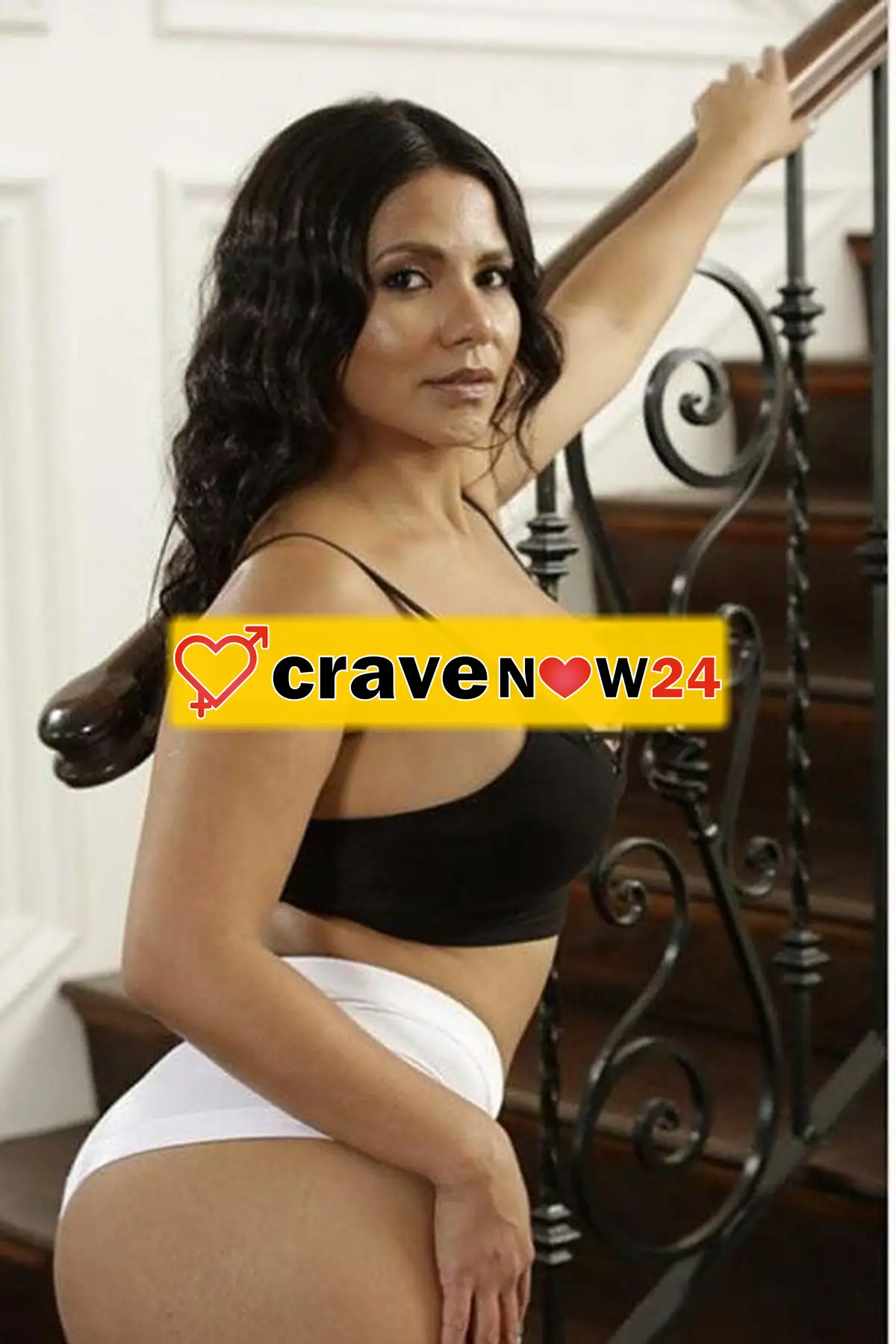 NOVITA A ROZZANO DONNA MATURA MISTRESS PER LE TUE FANTASIE PIU NASCOSTE FETISH STRAPON novita bella donna matura, adoro dominare ,sono una padrona