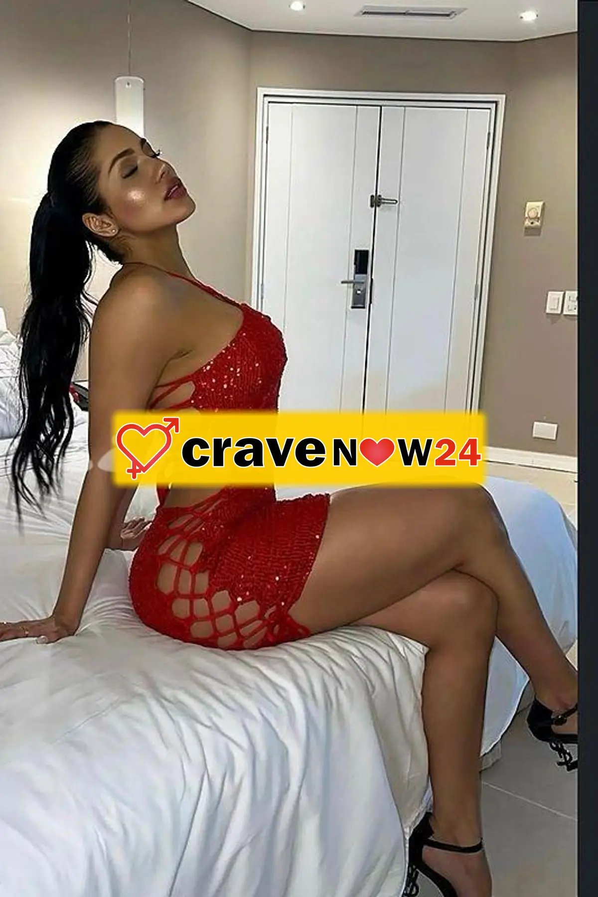 CANICATTI. ragazza sexy SENO NATURALE, FIGA STRETTO,MASSAGGI RILASSANTE-PROSTATICO,STRAPPON, 69...¬ORALE DA URLO NATURALE FIN