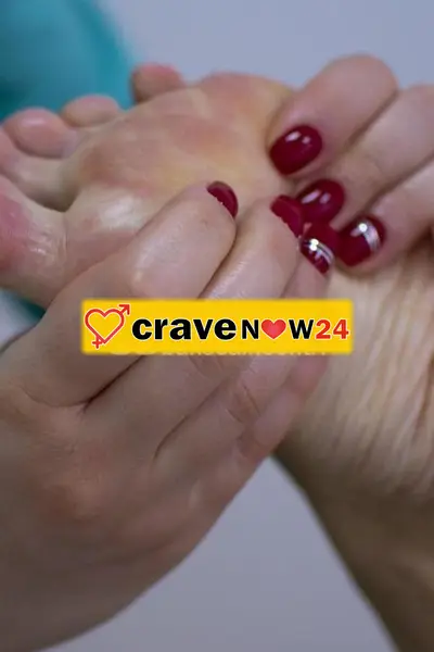 Bella e Pronta a Travolgere con Preliminare scoperto e Massaggio