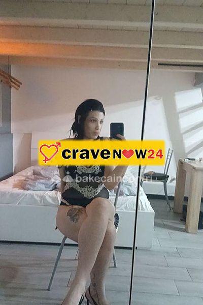 Attenzione vienimi a riempire tutta ho troppo voglia faccio anche ingoio e se sei precoce lo rifacciamo alt fino a tarda notte