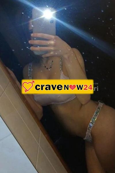 Videochiamate e Sexchat la tua porcellina ti aspetta