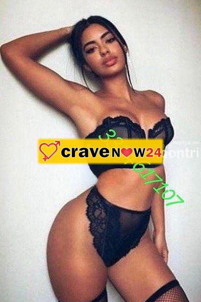 ITALIANA APPENA MAGGIORENNE. PRIMA VOLTA CRISTAL❗❤⭐ BELLISSIMA🐷ADORO👅SUCCHIARE 🍭CON LA MIA CALDA BOCCA ED ESSERE 🍭LECCATA 👅